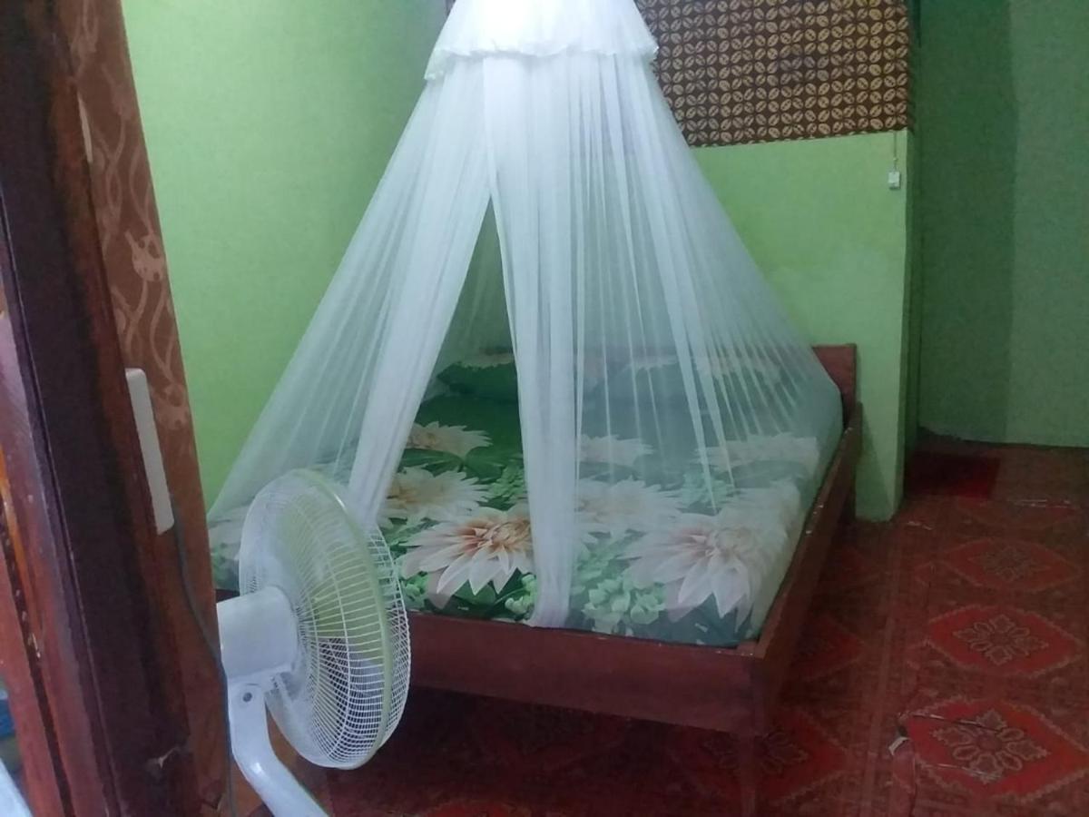 Fun Family Guest House N Jungle Tour Букит-Лаванг Экстерьер фото