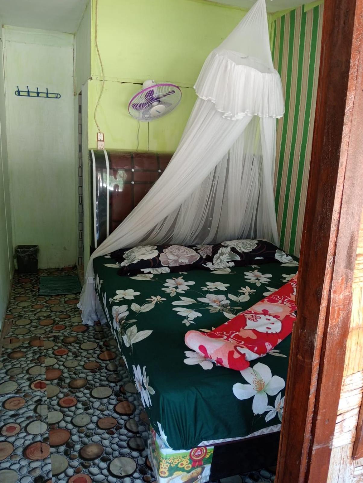 Fun Family Guest House N Jungle Tour Букит-Лаванг Экстерьер фото